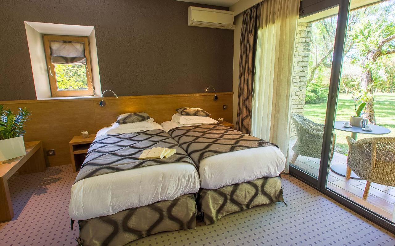 Hotel Carcarille Restaurant Le C Горд Екстериор снимка