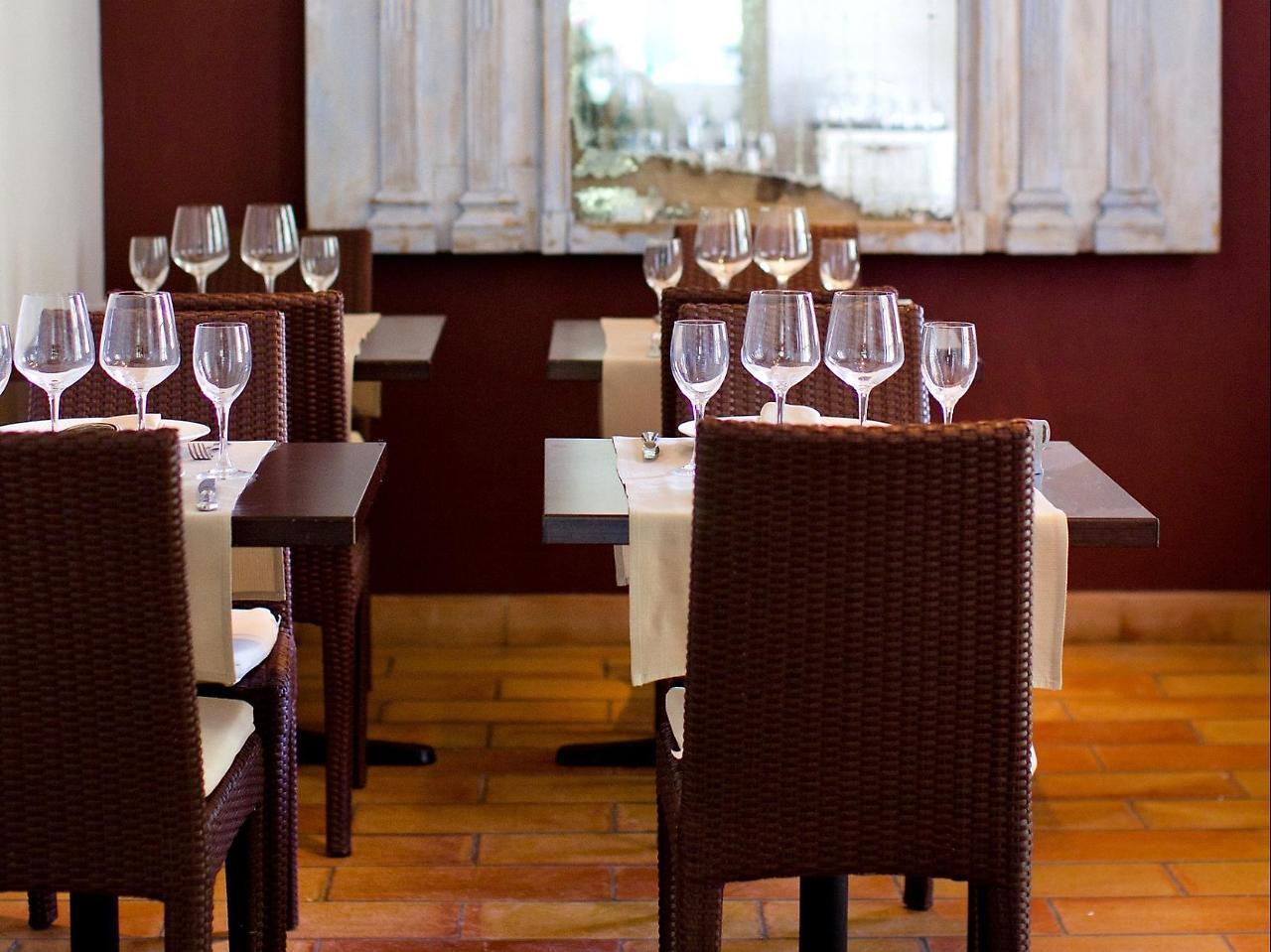 Hotel Carcarille Restaurant Le C Горд Екстериор снимка